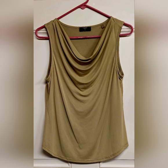 Women's Size Medium Tahari Sleeveless Tan Scoop Neck Business/Casual BNWOT Top!✨ - Picture 2 of 10